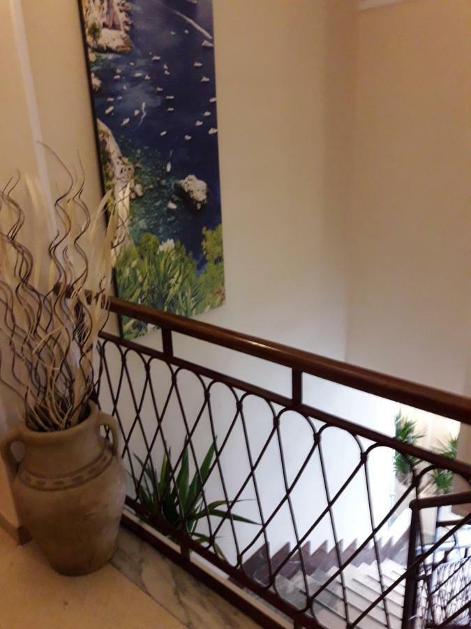 Hotel Nuovo Diana Naples Luaran gambar